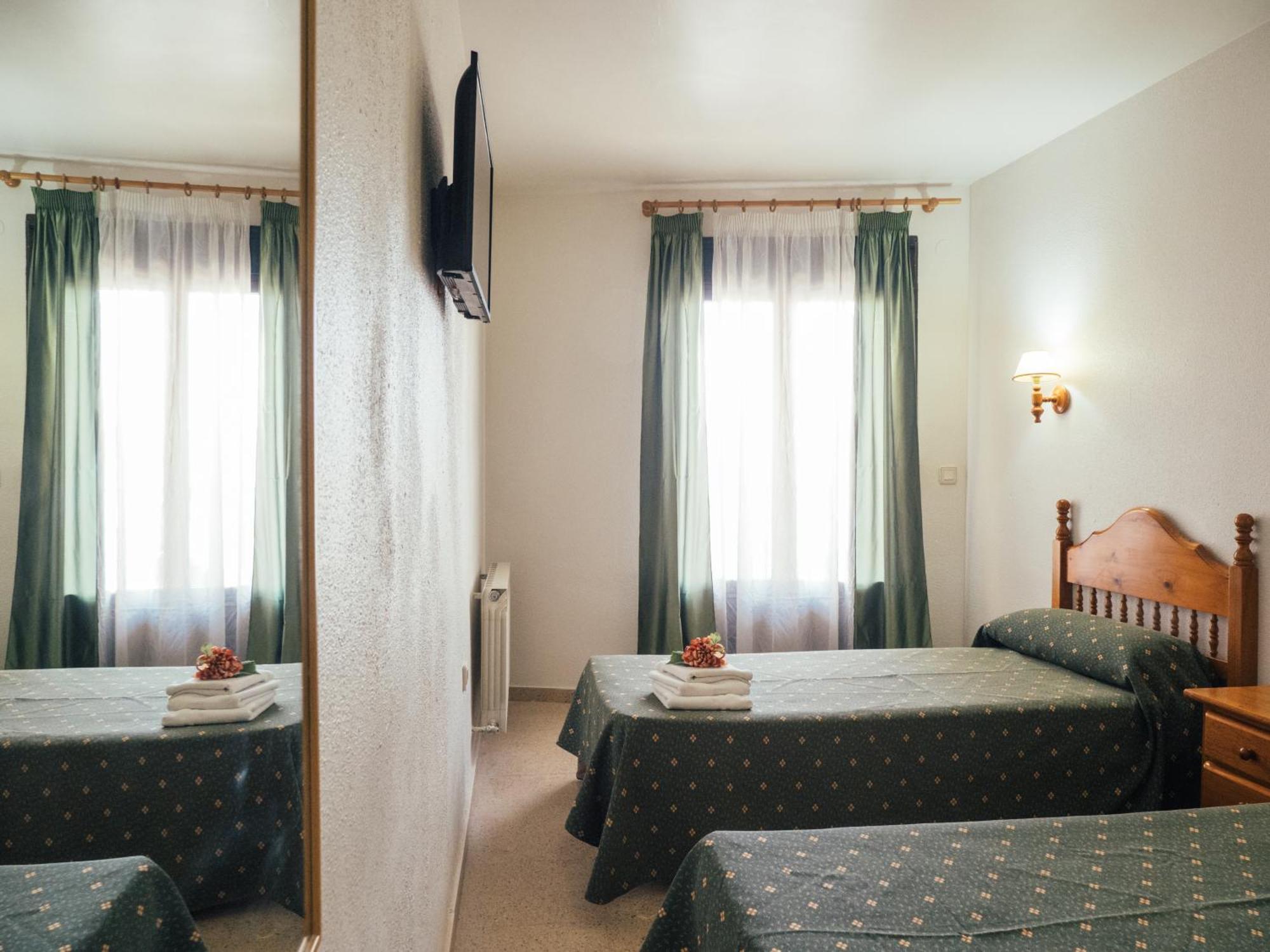Hotel Valmar Villar de Olalla المظهر الخارجي الصورة